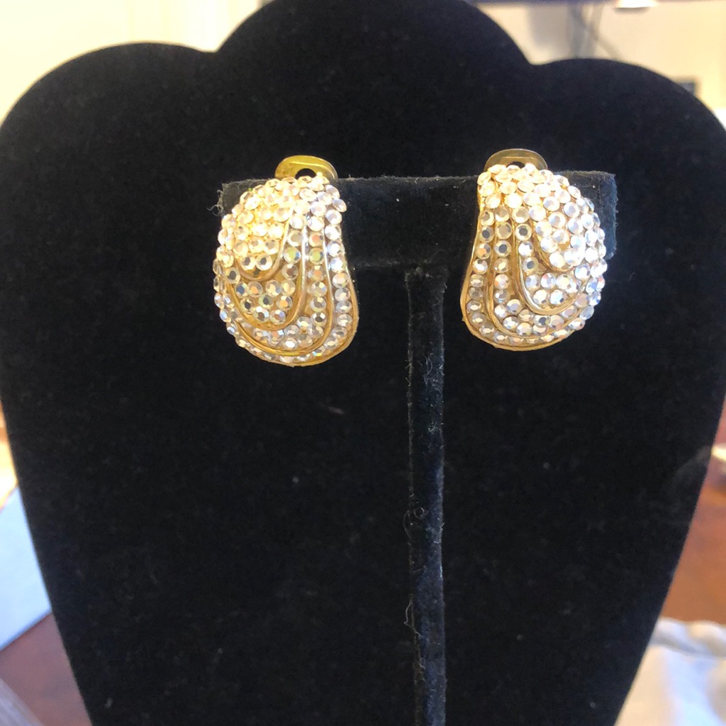 Vintage Swarovski Crystal Shell Style Clip On Earrings-Boutique
